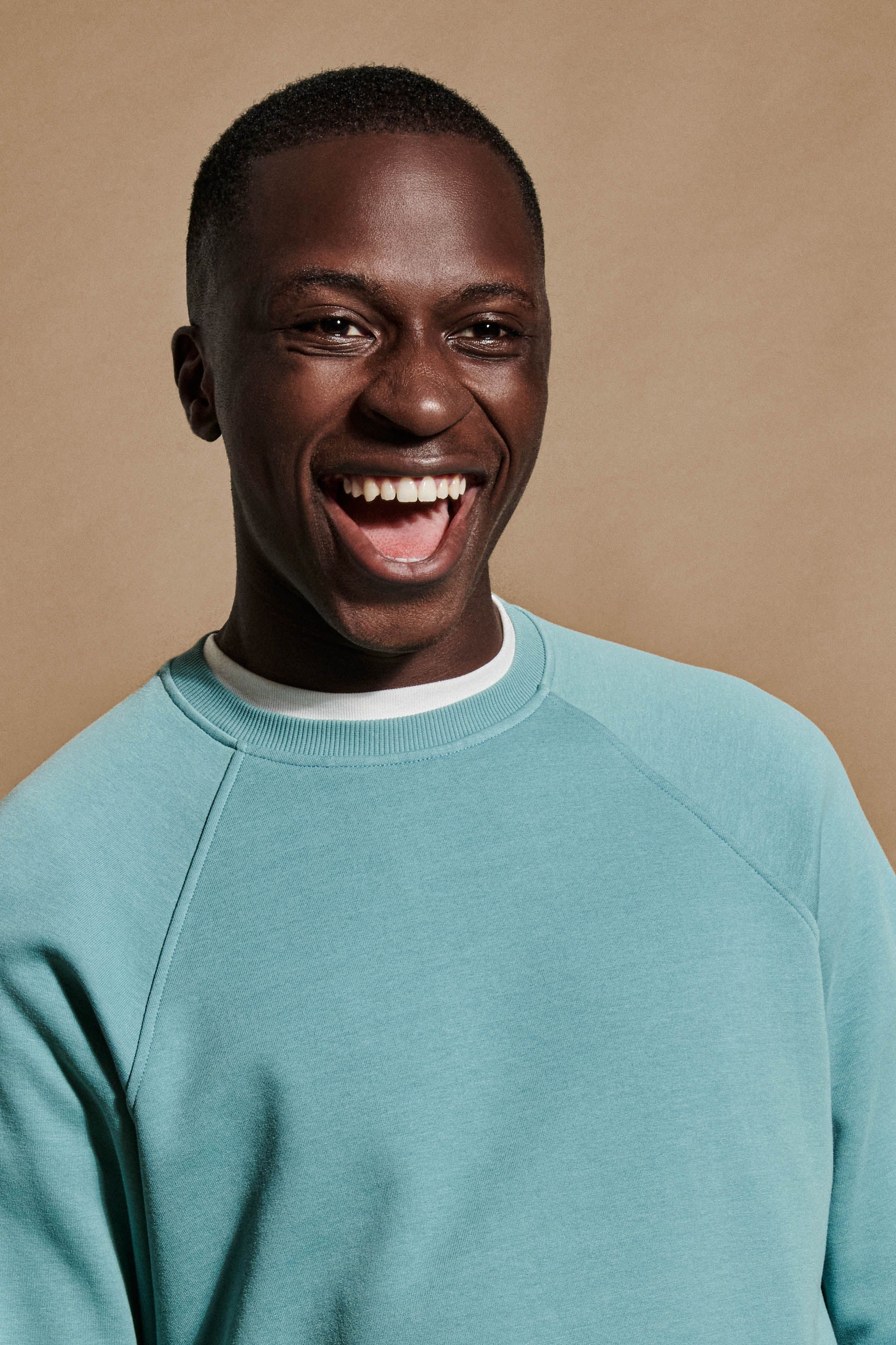 Astons * The Easy Sweater