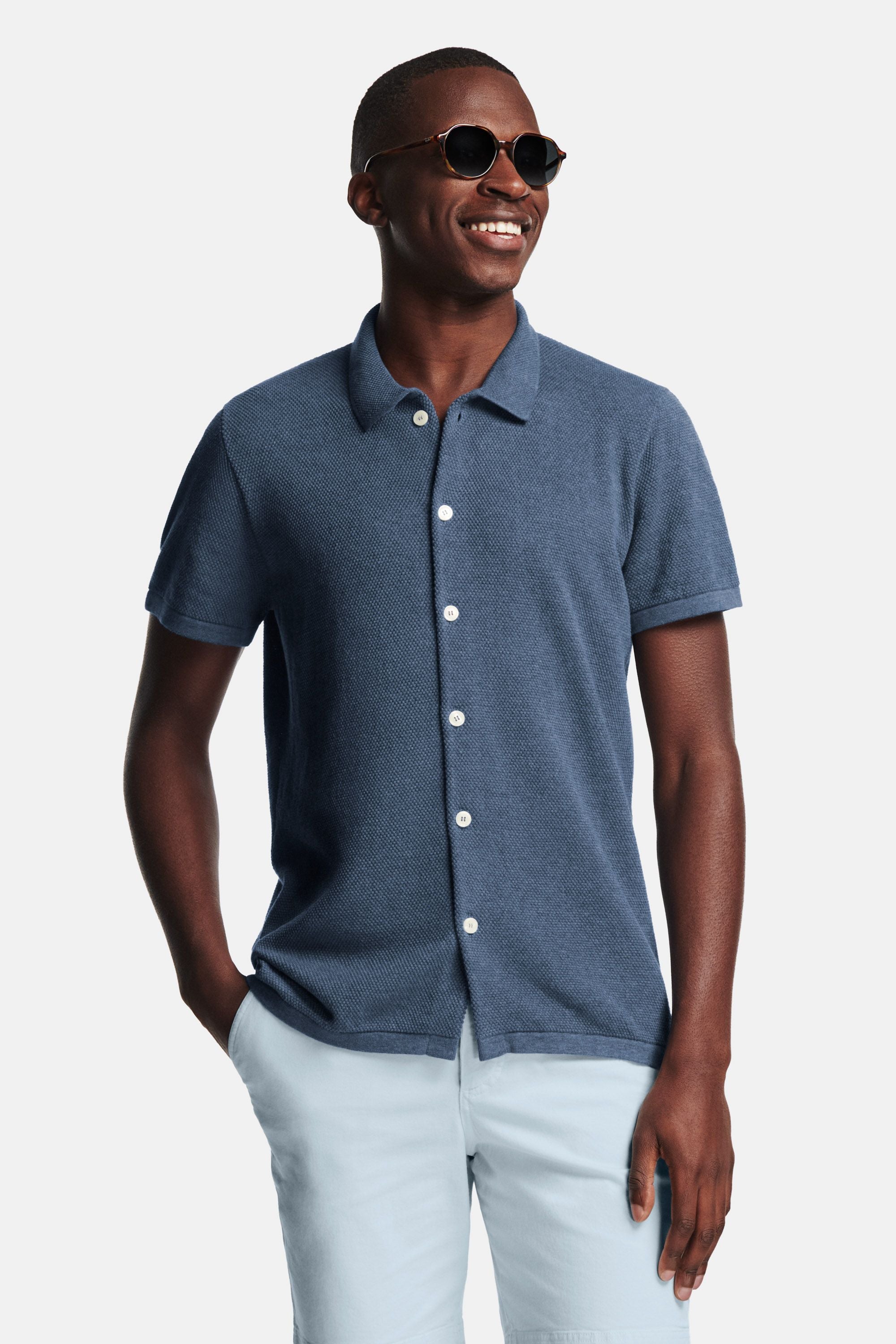 Mavericks * The Airy Knit Shirt
