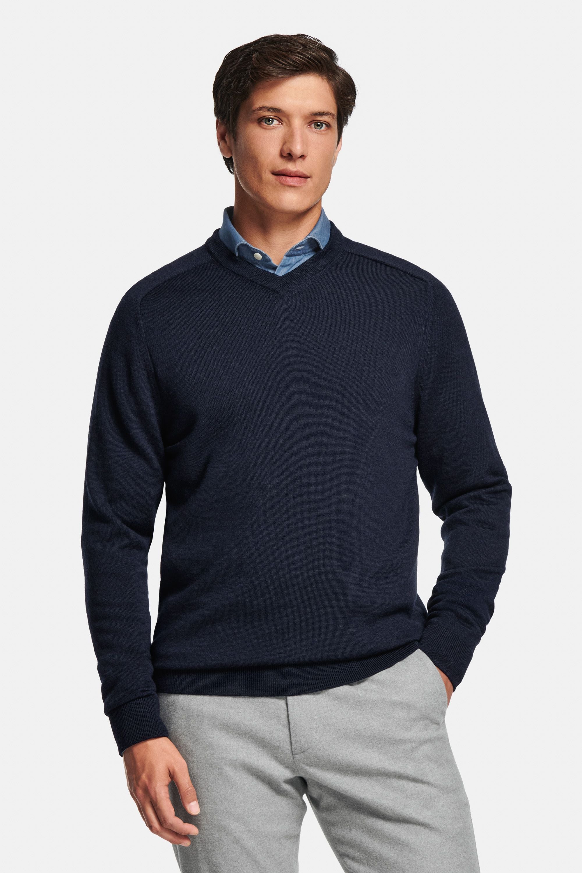 Deeps * The Merino V-neck