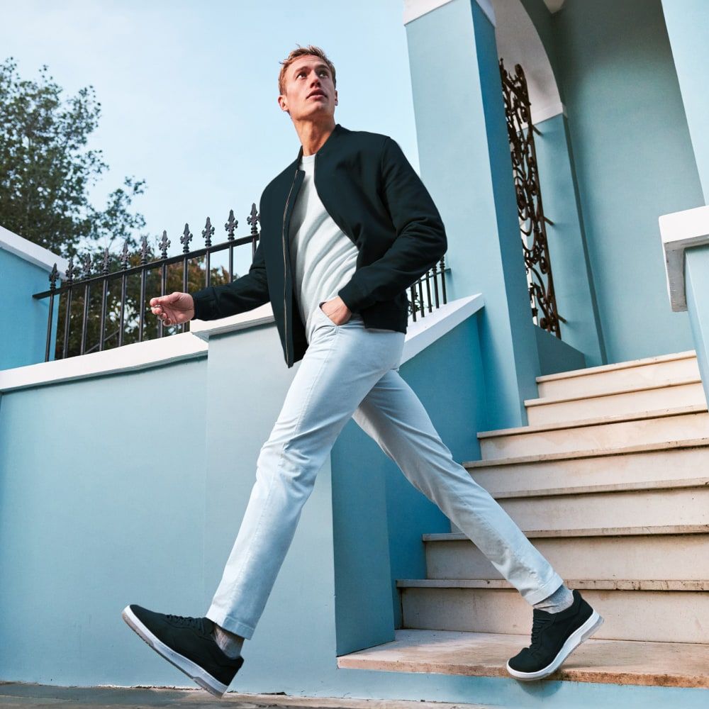 Oysters * The Classic Sneakers