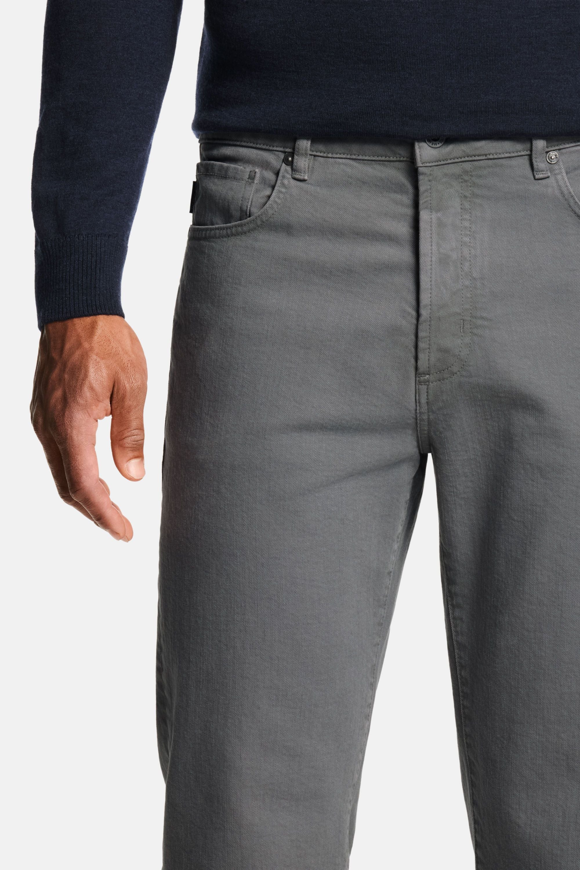 Newmans * The Straight Fit Five-pockets