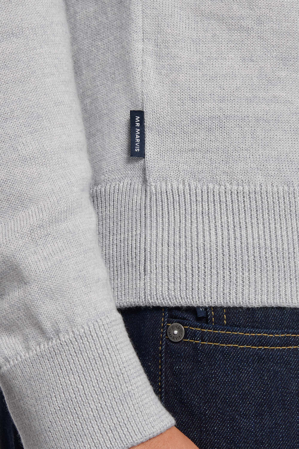 Oysters * The Merino V-neck