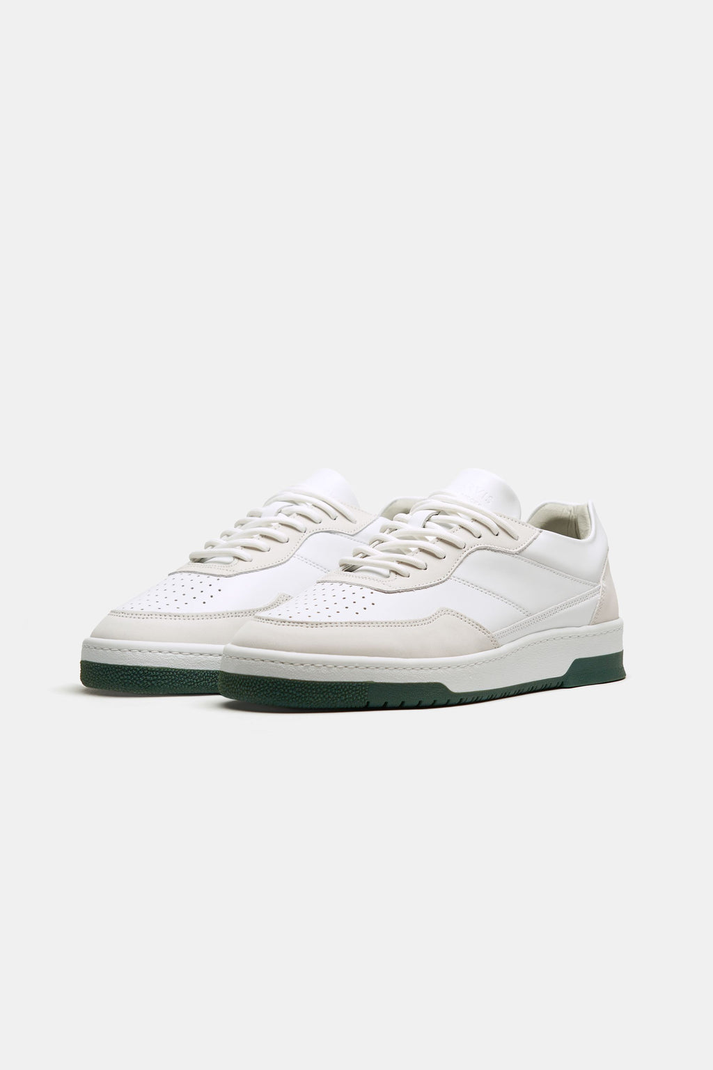 Lakes * The Classic Sneakers
